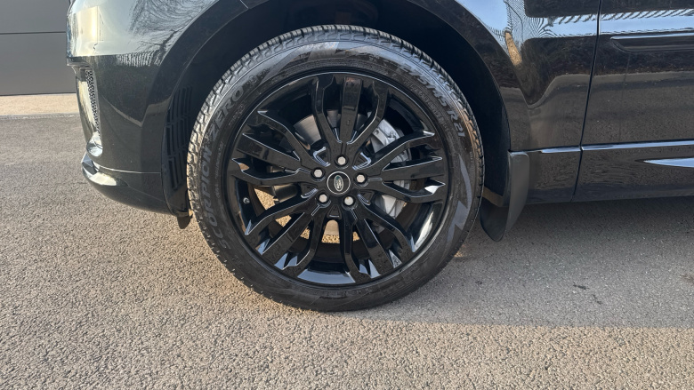 Land Rover Range Rover Sport 3.0 D300 HSE Silver 5dr Auto Diesel Estate